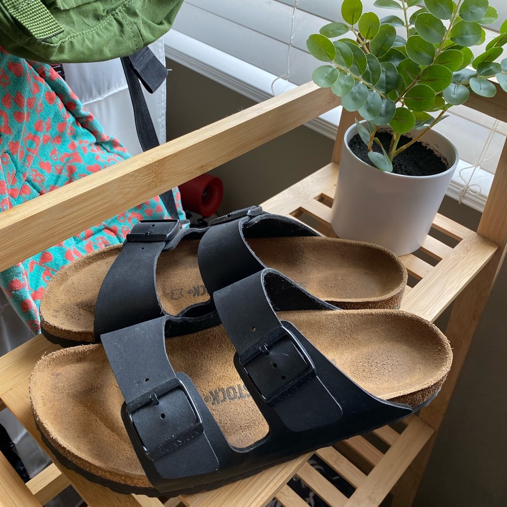 Black leather Birkenstock Arizona sandals